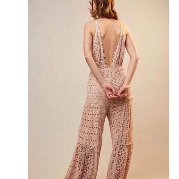 NWT "XL" Free People Yesenia Crochet Lace Jumpsuit - Picture 4 of 8